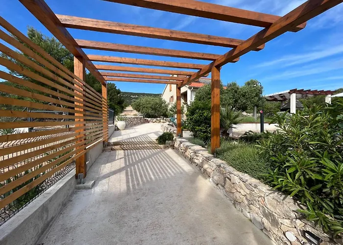 Modernes Robinson In Dobropoljana By Interhome بيت للعطل Dobropoljana