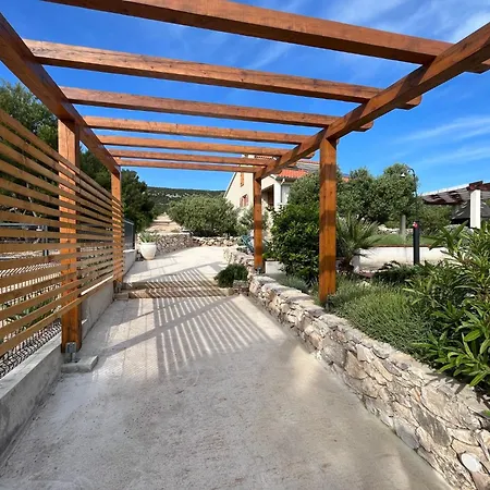 Modernes Robinson In Dobropoljana By Interhome Vikendica Dobropoljana