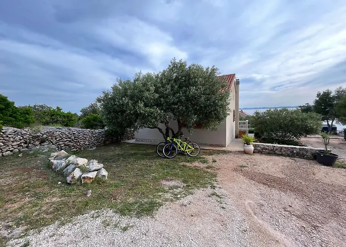 Modernes Robinson In Dobropoljana By Interhome Dobropoljana