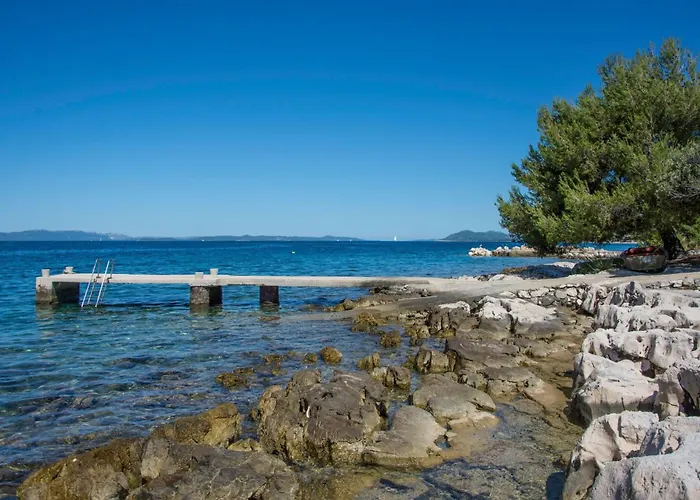 Modernes Robinson In Dobropoljana By Interhome Vikendica *